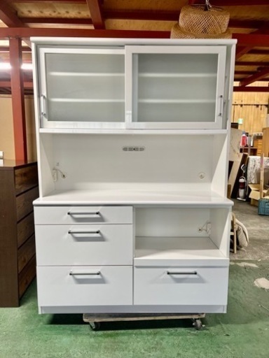 激安‼️ホワイト食器棚キッチンボード幅140cm