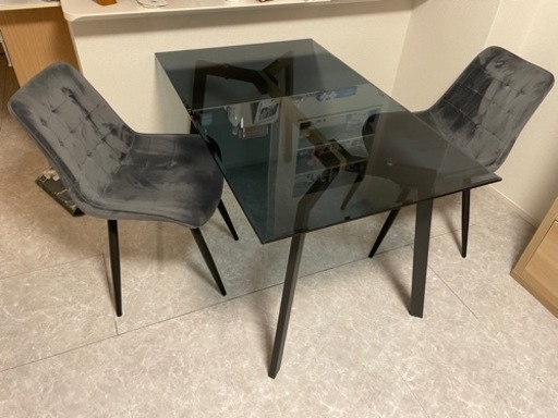 2月20日で取消　ダイニングテーブル　イス2脚