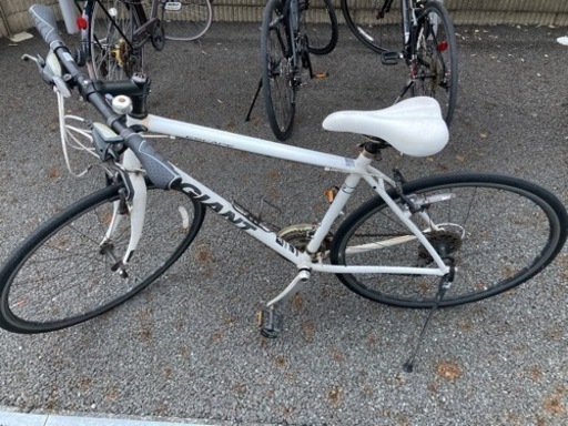 【クロスバイク】GIANTホワイト Mサイズ