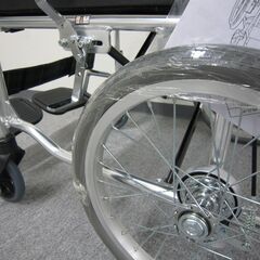 【新品】　マキテック　介助式車イス　EW－３０GN　ノーパンクタイヤの画像