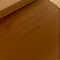LAURA ASHLEY ローラアシュレイ　パスケースの画像