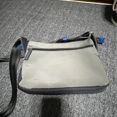 ショルダーバッグの画像