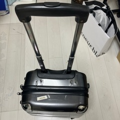 スーツケース　0円　※取手なしの画像