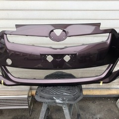 H23年式トヨタラクティス 型式DBA－NSP120 フロントバンパー