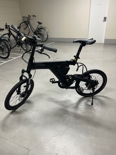 【軽量174g】レースフェイス カーボンハンドルバー ６８０ｍｍ 軽量174g】レースフェイス カーボンハンドルバー 680mm