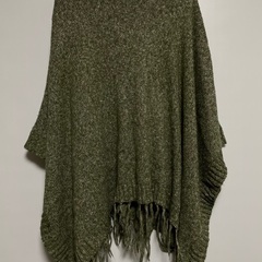 [決まりました]500円→無料にいたしました。レディースニットポンチョ差し上げますの画像