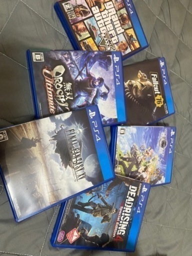 PS4本体・コントローラー・Razerヘッドセット・ソフト