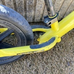 ストライダー　イエローの画像