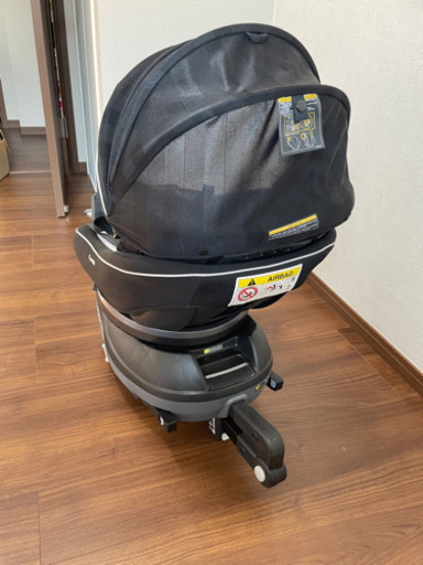 コンビ社製　チャイルドシート