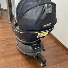 コンビ社製　チャイルドシート