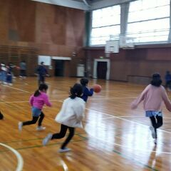 小学生のお子様をお預かりします！『こども預かりサークル』毎週土曜日 毎週日曜日 愛知県豊明市、名古屋市緑区近郊、9時～17時、フリースクール、学童、バスケットボール、工作、図工の画像