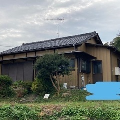 洗濯機もテレビもついてる！市街地で便利な一軒家