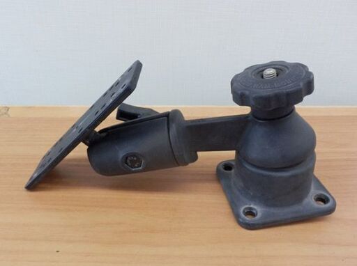 魚探マウント RAM MOUNTS ラムマウント RMR-152N  取り付け 架台 付属品あり 札幌 西野店