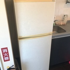 冷蔵庫　※1月28日までに取引可能な方のみ