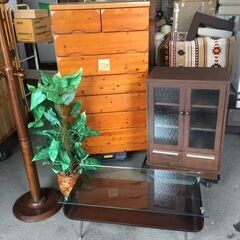 家具、家電の他に贈答品、食器類、雑貨等もDVD、CD等も買取り致します。　お見積り無料です。 - 高崎市