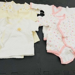 ベビー服　女の子用の画像