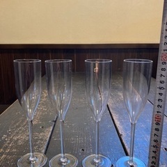 シャンパングラス　プラスチック