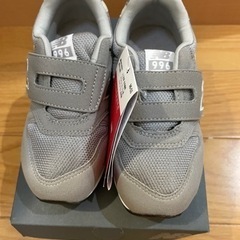 ［未使用タグ付き］ニューバランス　スニーカー　16.5