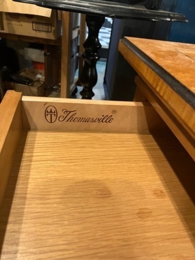 Thomasville テーブル