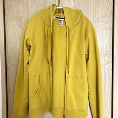 パーカー レディースMサイズ