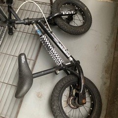 キッカーアンバス　ストライダー　12インチ　幼児用自転車