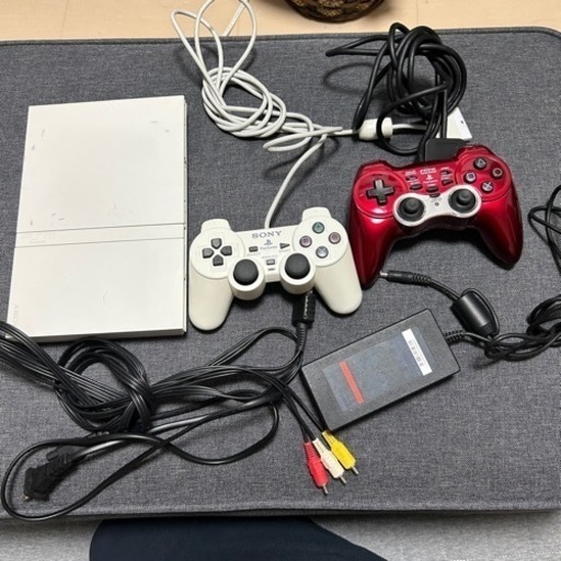 SONY PlayStation2 SCPH-77000 ホワイト＋コントローラー ＋ソフト2個