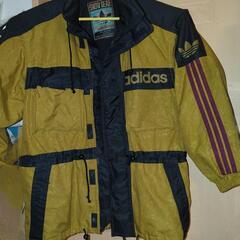 アディダス　スノーウェア　メンズM大きめ　ジャケットのみ