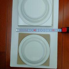 お皿２枚の画像