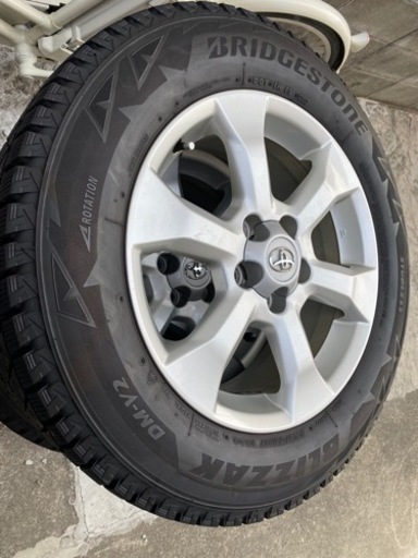 225 65R17 スタッドレスタイヤ　ホイール4本セット