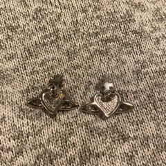 ヴィヴィアンウエストウッド ハート ピアスの画像