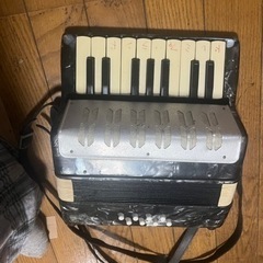 アコーディオン