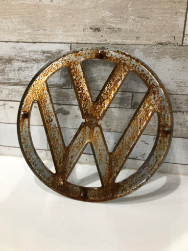 空冷VWワーゲンバス　フロントエンブレム