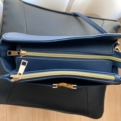 収納多めショルダーバッグの画像