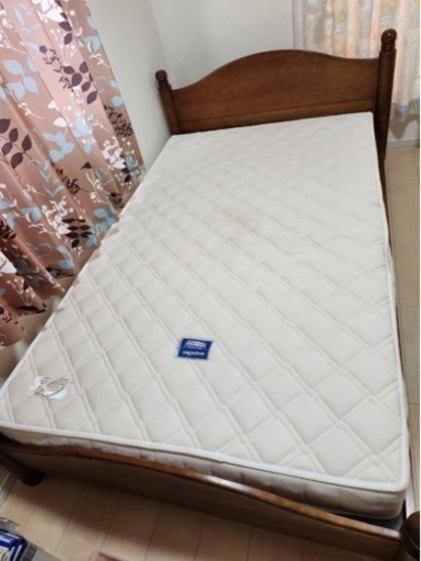 美品　セミダブルベット