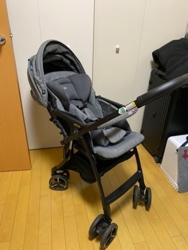 値下げしました　ベビーカー 両対面式 Sma Baggi 4WD  joie 