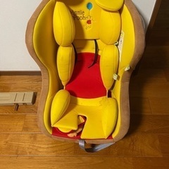 くまのプーさん　チャイルドシートの画像