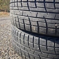 205-60-16  スタッドレス　プリウスα、ノア、ボクシィなどに近郊手渡しでの画像