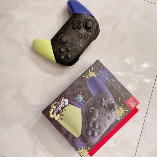 Switch スプラトゥーン　コントローラーほぼ新品