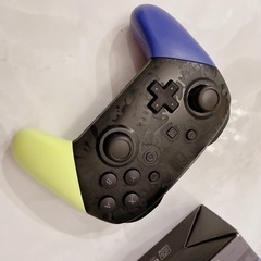 Switch スプラトゥーン　コントローラーほぼ新品の画像