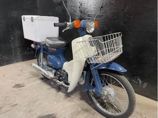 買取強化中！どんな車両でも1万円から！★お支払総額5.2万円★ ホンダ スーパーカブ50 AA01 フロントカゴ！リアボックス付き！4スト、インジェクション♪ 痛勤、カスタムに♪