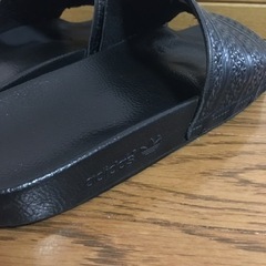 🍀本日夜希望(受付終了)🍀アディダスレアサンダル28cm🩴の画像
