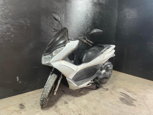 買取強化中！どんな車両でも1万円から！★お支払総額9.8万円★ ホンダ PCX125 JF28 激安PCX入荷！LEDテール、ヘッドライト！カスタムあり♪通勤通学に♪