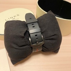 【他のフリマサイトで取引決定】LINKS 腕時計 黒 ジャンクの画像