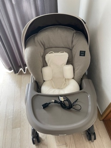 電動ハイローチェア　コンビ