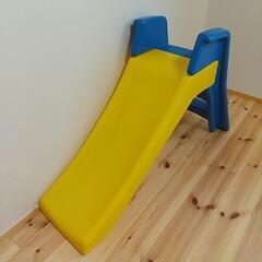 子供用すべり台の画像