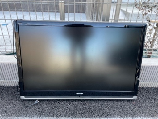 東芝　REGZA（レグザ）42インチ