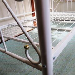 女の子用パイプ製（白）ベッドを譲ります！の画像