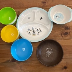 あげます!!ベビー食器 ひっくり返らない食器