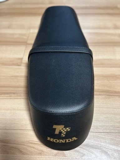 GB400TT ダブルシート