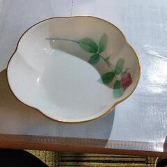 0121-089 [食器] 香蘭社 小鉢